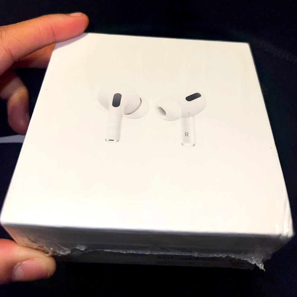 Airpod pros with wireless charging case